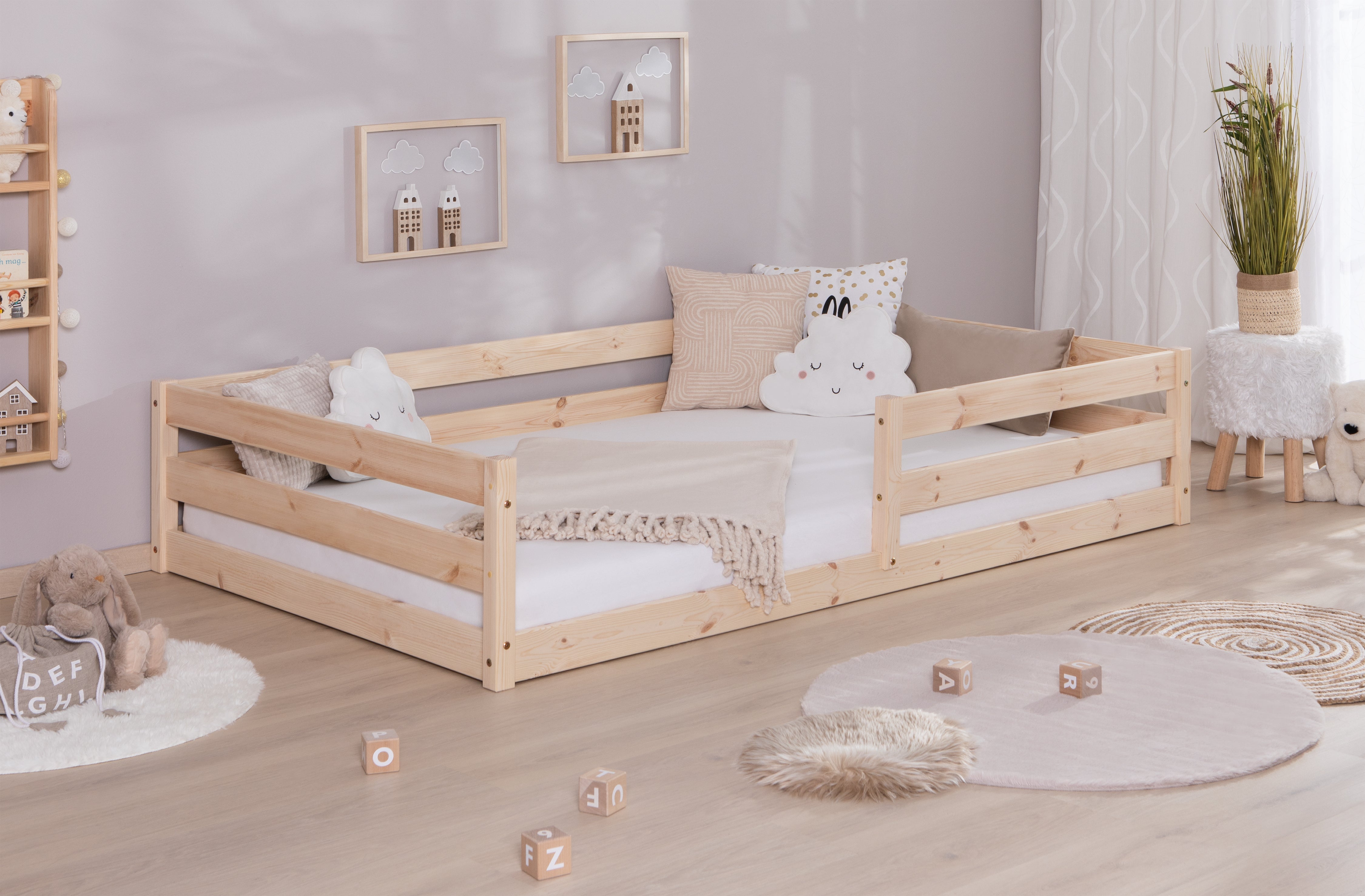 Das Bodenbett im Skandi-Stil - Minimalistische Einrichtungsideen für ein helles, modernes Kinderzimmer