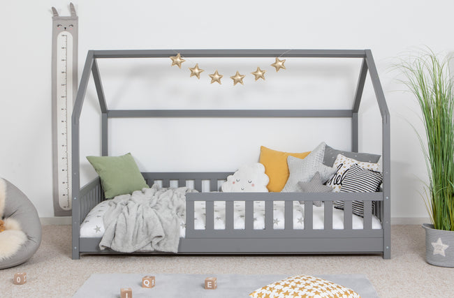 Kinderbett Hausbett "Kay" 90x200 Kiefer Massiv