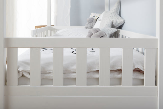 Kinderbett Hausbett "Traumhaus" 90x200 Kiefer massiv weiß